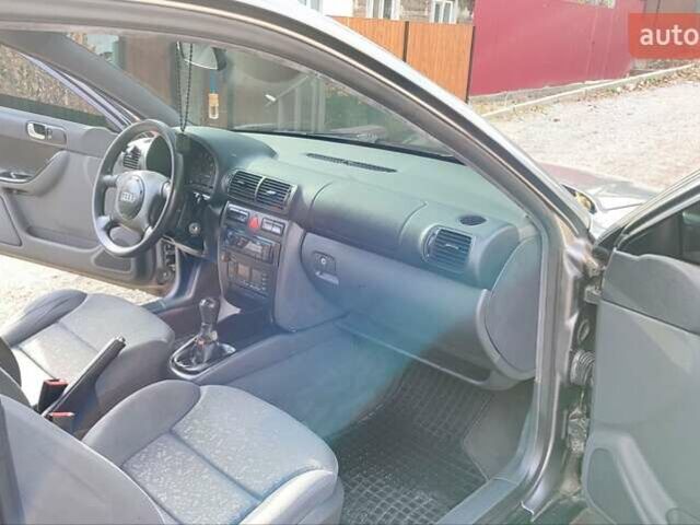 Сірий Ауді А3, об'ємом двигуна 1.8 л та пробігом 360 тис. км за 2850 $, фото 8 на Automoto.ua