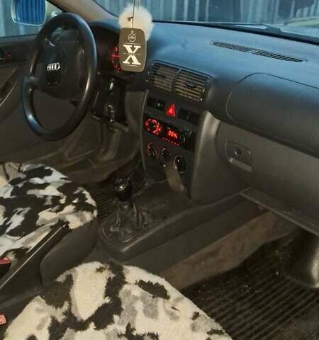 Серый Ауди А3, объемом двигателя 1.6 л и пробегом 192 тыс. км за 3200 $, фото 3 на Automoto.ua