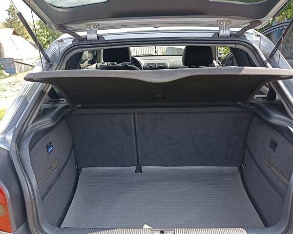 Серый Ауди А3, объемом двигателя 1.6 л и пробегом 400 тыс. км за 3500 $, фото 5 на Automoto.ua