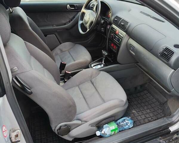 Серый Ауди А3, объемом двигателя 1.6 л и пробегом 218 тыс. км за 3800 $, фото 20 на Automoto.ua