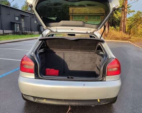 Серый Ауди А3, объемом двигателя 1.6 л и пробегом 218 тыс. км за 3800 $, фото 15 на Automoto.ua