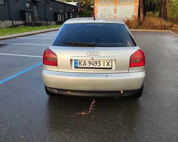 Серый Ауди А3, объемом двигателя 1.6 л и пробегом 218 тыс. км за 3800 $, фото 4 на Automoto.ua