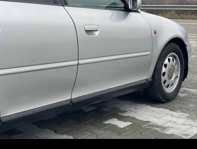 Серый Ауди А3, объемом двигателя 1.6 л и пробегом 250 тыс. км за 1900 $, фото 12 на Automoto.ua