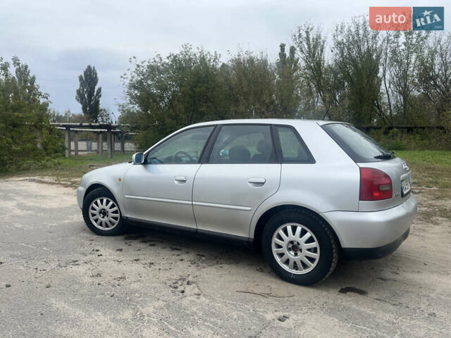 Ауди А3 2000 в Киеве на Automoto.ua Серый Ауди А3, объемом двигателя 1.6 л и пробегом 145 тыс. км за 3700 $, фото 3 на Automoto.ua