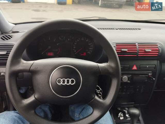 Сірий Ауді А3, об'ємом двигуна 1.6 л та пробігом 244 тис. км за 3700 $, фото 28 на Automoto.ua