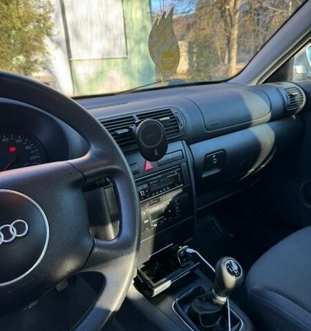 Сірий Ауді А3, об'ємом двигуна 1.6 л та пробігом 227 тис. км за 4000 $, фото 5 на Automoto.ua