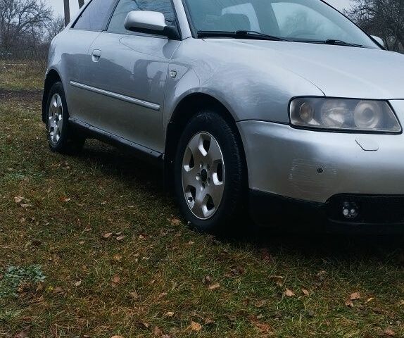 Сірий Ауді А3, об'ємом двигуна 1.8 л та пробігом 350 тис. км за 2700 $, фото 1 на Automoto.ua