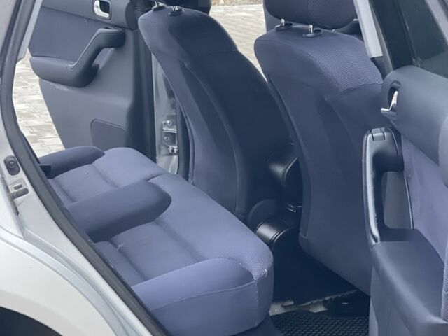 Серый Ауди А3, объемом двигателя 1.6 л и пробегом 286 тыс. км за 1600 $, фото 12 на Automoto.ua