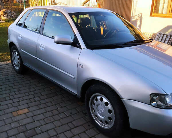 Серый Ауди А3, объемом двигателя 1.6 л и пробегом 222 тыс. км за 3800 $, фото 2 на Automoto.ua