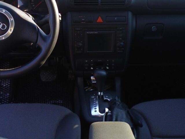 Сірий Ауді А3, об'ємом двигуна 1.8 л та пробігом 250 тис. км за 4966 $, фото 4 на Automoto.ua