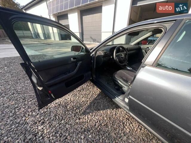 Серый Ауди А3, объемом двигателя 1.6 л и пробегом 230 тыс. км за 6000 $, фото 4 на Automoto.ua