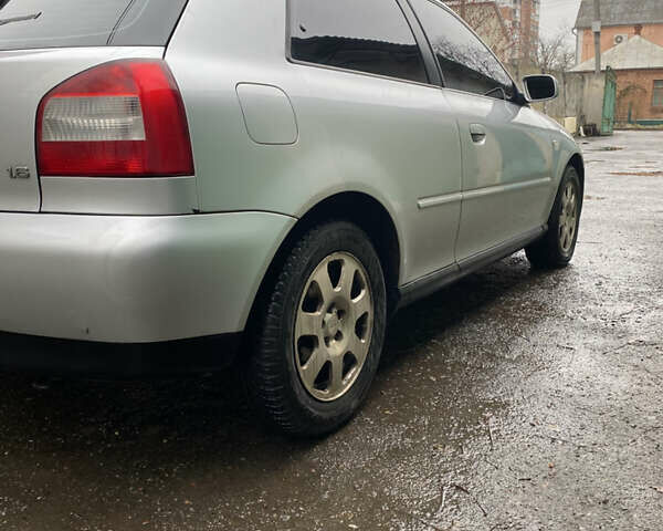 Сірий Ауді А3, об'ємом двигуна 1.6 л та пробігом 133 тис. км за 5100 $, фото 2 на Automoto.ua