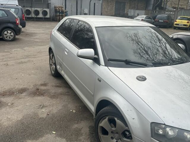 Серый Ауди А3, объемом двигателя 2 л и пробегом 247 тыс. км за 3200 $, фото 2 на Automoto.ua
