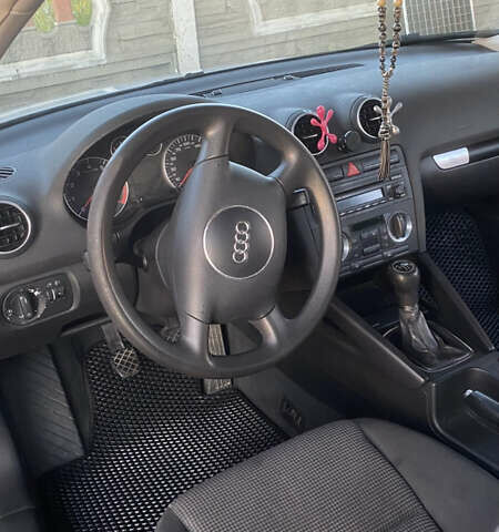 Серый Ауди А3, объемом двигателя 1.6 л и пробегом 260 тыс. км за 5600 $, фото 5 на Automoto.ua