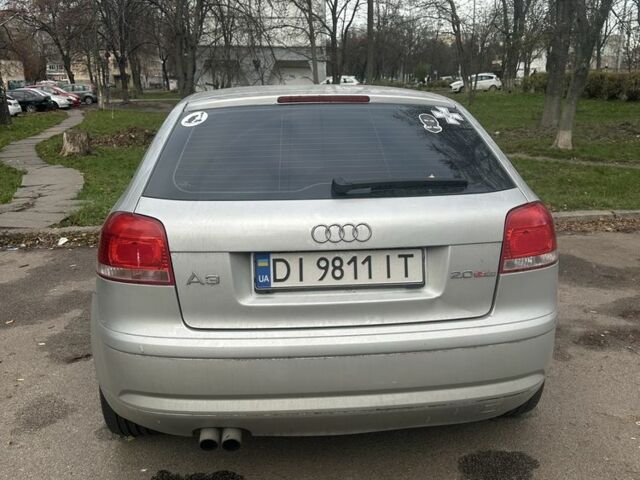 Серый Ауди А3, объемом двигателя 2 л и пробегом 247 тыс. км за 3200 $, фото 1 на Automoto.ua