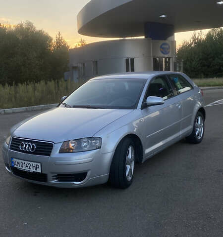 Серый Ауди А3, объемом двигателя 1.6 л и пробегом 260 тыс. км за 5600 $, фото 1 на Automoto.ua