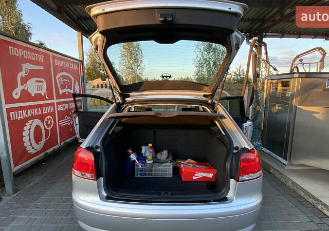 Серый Ауди А3, объемом двигателя 1.6 л и пробегом 260 тыс. км за 5600 $, фото 4 на Automoto.ua