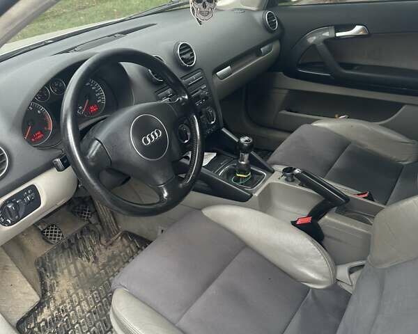 Серый Ауди А3, объемом двигателя 2 л и пробегом 247 тыс. км за 3200 $, фото 7 на Automoto.ua