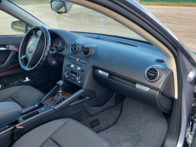 Сірий Ауді А3, об'ємом двигуна 2 л та пробігом 191 тис. км за 4650 $, фото 22 на Automoto.ua