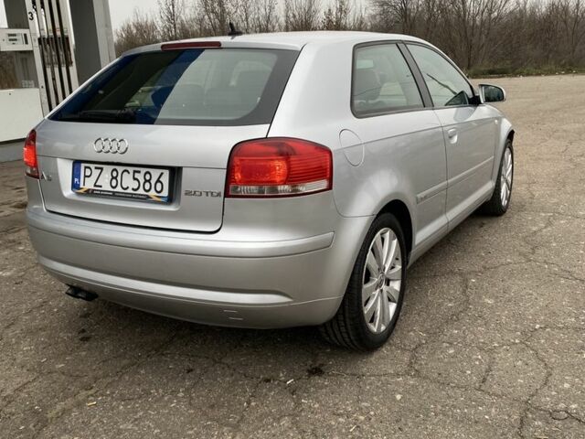 Серый Ауди А3, объемом двигателя 2 л и пробегом 410 тыс. км за 2850 $, фото 7 на Automoto.ua