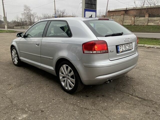 Серый Ауди А3, объемом двигателя 2 л и пробегом 410 тыс. км за 2850 $, фото 4 на Automoto.ua