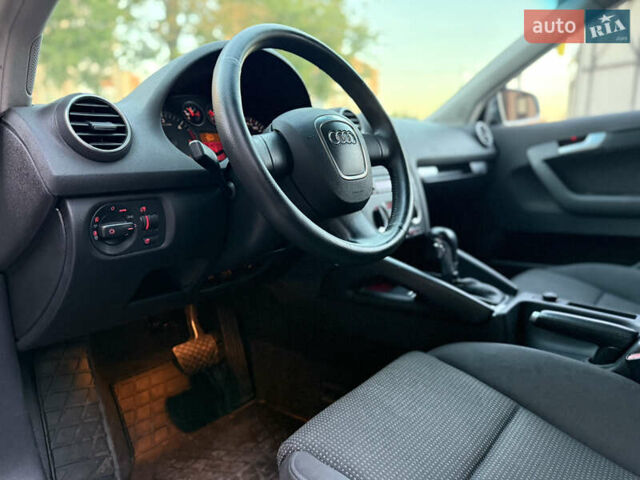 Серый Ауди А3, объемом двигателя 2 л и пробегом 290 тыс. км за 6250 $, фото 40 на Automoto.ua