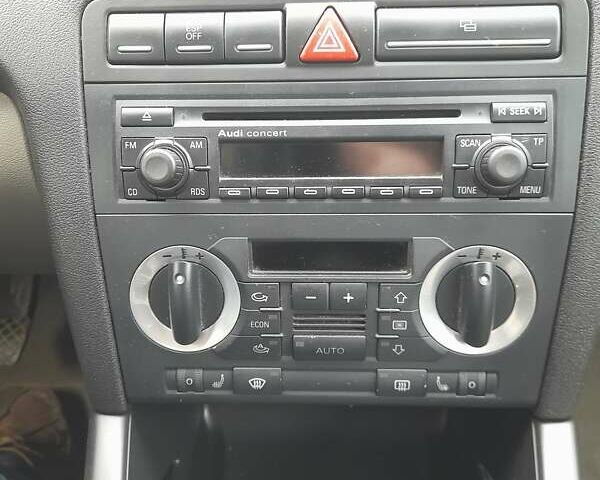 Серый Ауди А3, объемом двигателя 1.6 л и пробегом 262 тыс. км за 5900 $, фото 13 на Automoto.ua