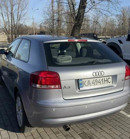 Серый Ауди А3, объемом двигателя 1.6 л и пробегом 299 тыс. км за 5000 $, фото 1 на Automoto.ua