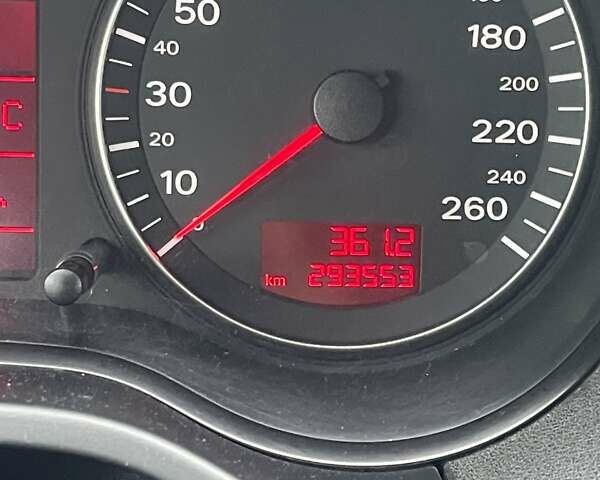 Серый Ауди А3, объемом двигателя 1.97 л и пробегом 293 тыс. км за 5500 $, фото 2 на Automoto.ua