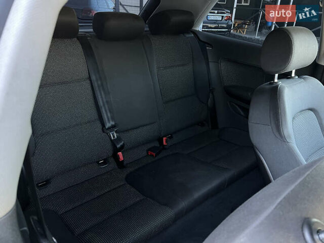 Сірий Ауді А3, об'ємом двигуна 2 л та пробігом 220 тис. км за 4950 $, фото 35 на Automoto.ua