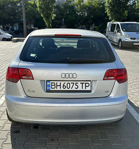 Серый Ауди А3, объемом двигателя 1.6 л и пробегом 205 тыс. км за 6800 $, фото 5 на Automoto.ua