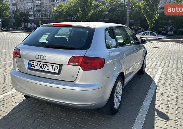 Серый Ауди А3, объемом двигателя 1.6 л и пробегом 205 тыс. км за 6800 $, фото 6 на Automoto.ua
