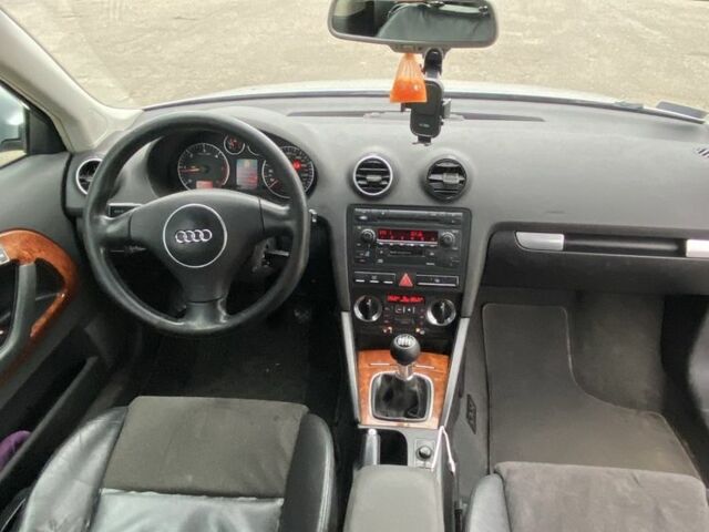 Серый Ауди А3, объемом двигателя 2 л и пробегом 410 тыс. км за 2850 $, фото 13 на Automoto.ua