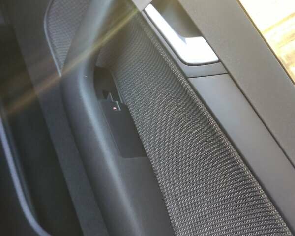 Сірий Ауді А3, об'ємом двигуна 1.6 л та пробігом 204 тис. км за 5600 $, фото 9 на Automoto.ua