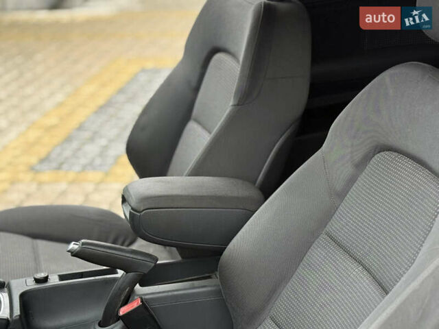 Серый Ауди А3, объемом двигателя 2 л и пробегом 220 тыс. км за 4450 $, фото 12 на Automoto.ua