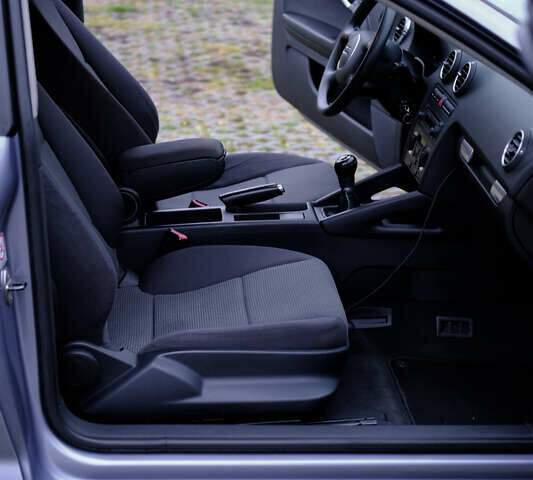 Сірий Ауді А3, об'ємом двигуна 1.6 л та пробігом 212 тис. км за 6300 $, фото 22 на Automoto.ua