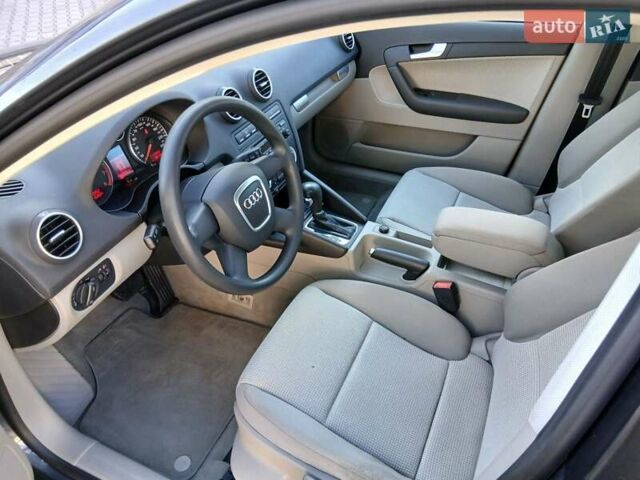 Сірий Ауді А3, об'ємом двигуна 2 л та пробігом 128 тис. км за 6400 $, фото 16 на Automoto.ua