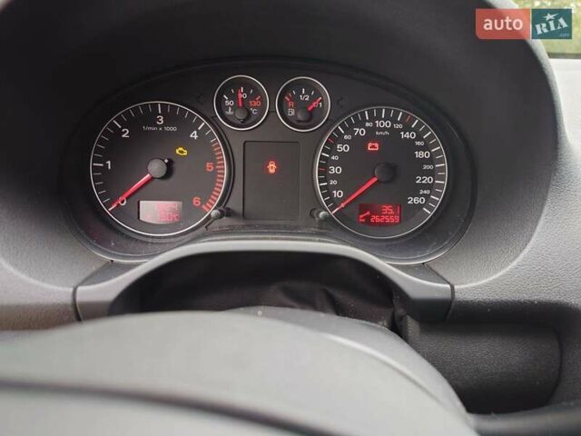 Серый Ауди А3, объемом двигателя 2 л и пробегом 262 тыс. км за 8000 $, фото 7 на Automoto.ua