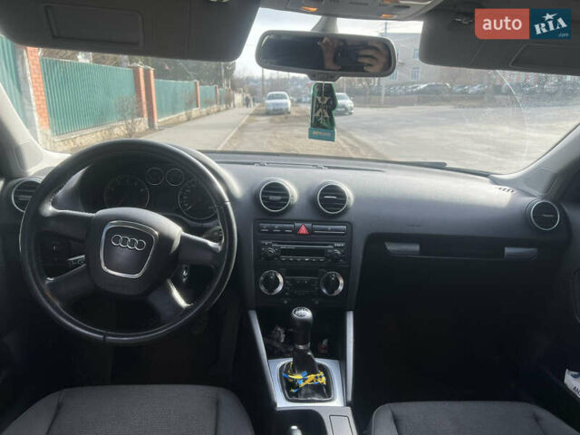 Серый Ауди А3, объемом двигателя 1.6 л и пробегом 223 тыс. км за 6200 $, фото 7 на Automoto.ua