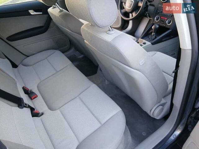 Сірий Ауді А3, об'ємом двигуна 2 л та пробігом 128 тис. км за 6400 $, фото 14 на Automoto.ua