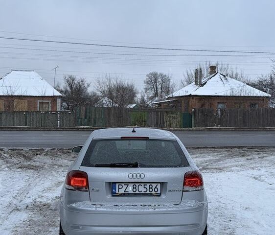 Серый Ауди А3, объемом двигателя 2 л и пробегом 300 тыс. км за 2800 $, фото 5 на Automoto.ua