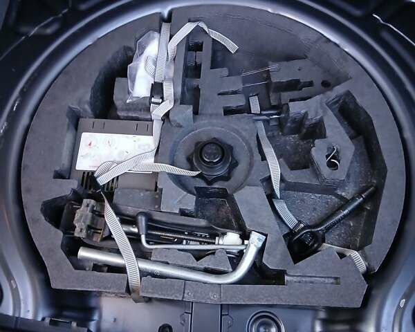 Сірий Ауді А3, об'ємом двигуна 2 л та пробігом 128 тис. км за 6400 $, фото 19 на Automoto.ua