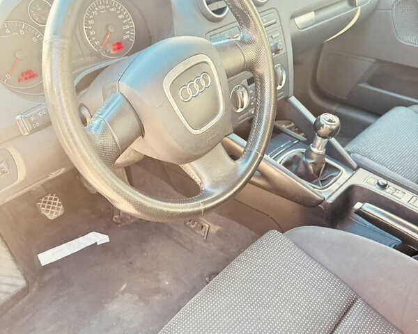 Сірий Ауді А3, об'ємом двигуна 1.6 л та пробігом 251 тис. км за 5500 $, фото 8 на Automoto.ua