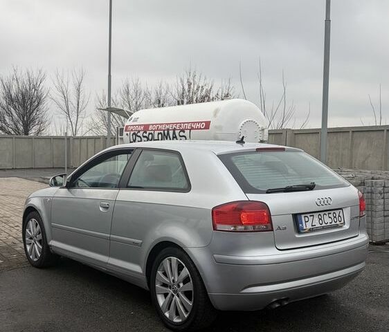 Серый Ауди А3, объемом двигателя 2 л и пробегом 300 тыс. км за 2650 $, фото 6 на Automoto.ua