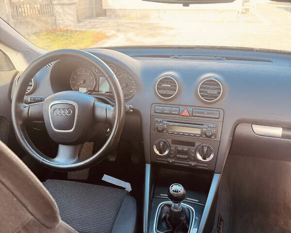 Сірий Ауді А3, об'ємом двигуна 1.6 л та пробігом 251 тис. км за 5500 $, фото 6 на Automoto.ua
