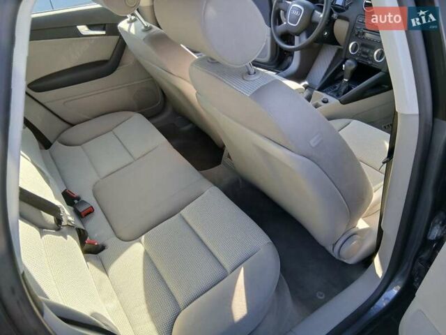 Сірий Ауді А3, об'ємом двигуна 2 л та пробігом 128 тис. км за 6400 $, фото 26 на Automoto.ua