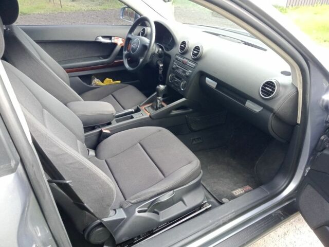 Серый Ауди А3, объемом двигателя 2 л и пробегом 298 тыс. км за 4200 $, фото 4 на Automoto.ua