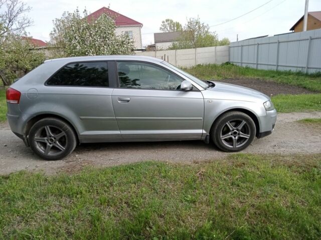 Серый Ауди А3, объемом двигателя 2 л и пробегом 298 тыс. км за 4200 $, фото 2 на Automoto.ua