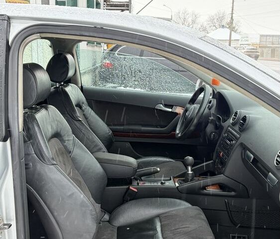 Серый Ауди А3, объемом двигателя 2 л и пробегом 300 тыс. км за 2800 $, фото 17 на Automoto.ua