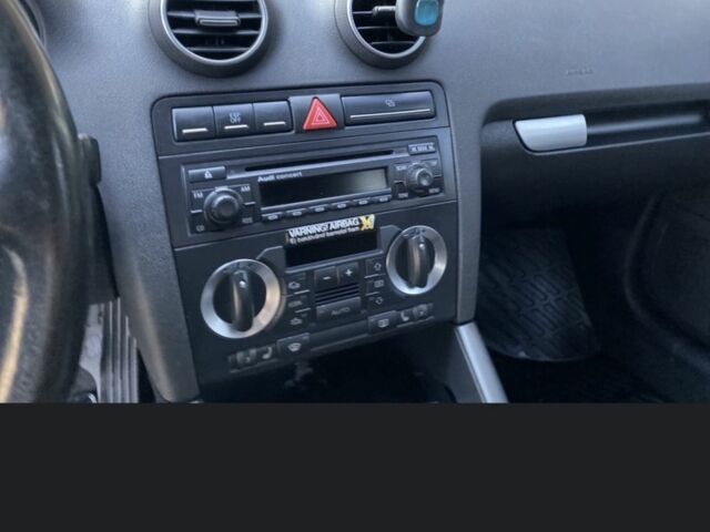 Сірий Ауді А3, об'ємом двигуна 1.6 л та пробігом 255 тис. км за 4300 $, фото 8 на Automoto.ua